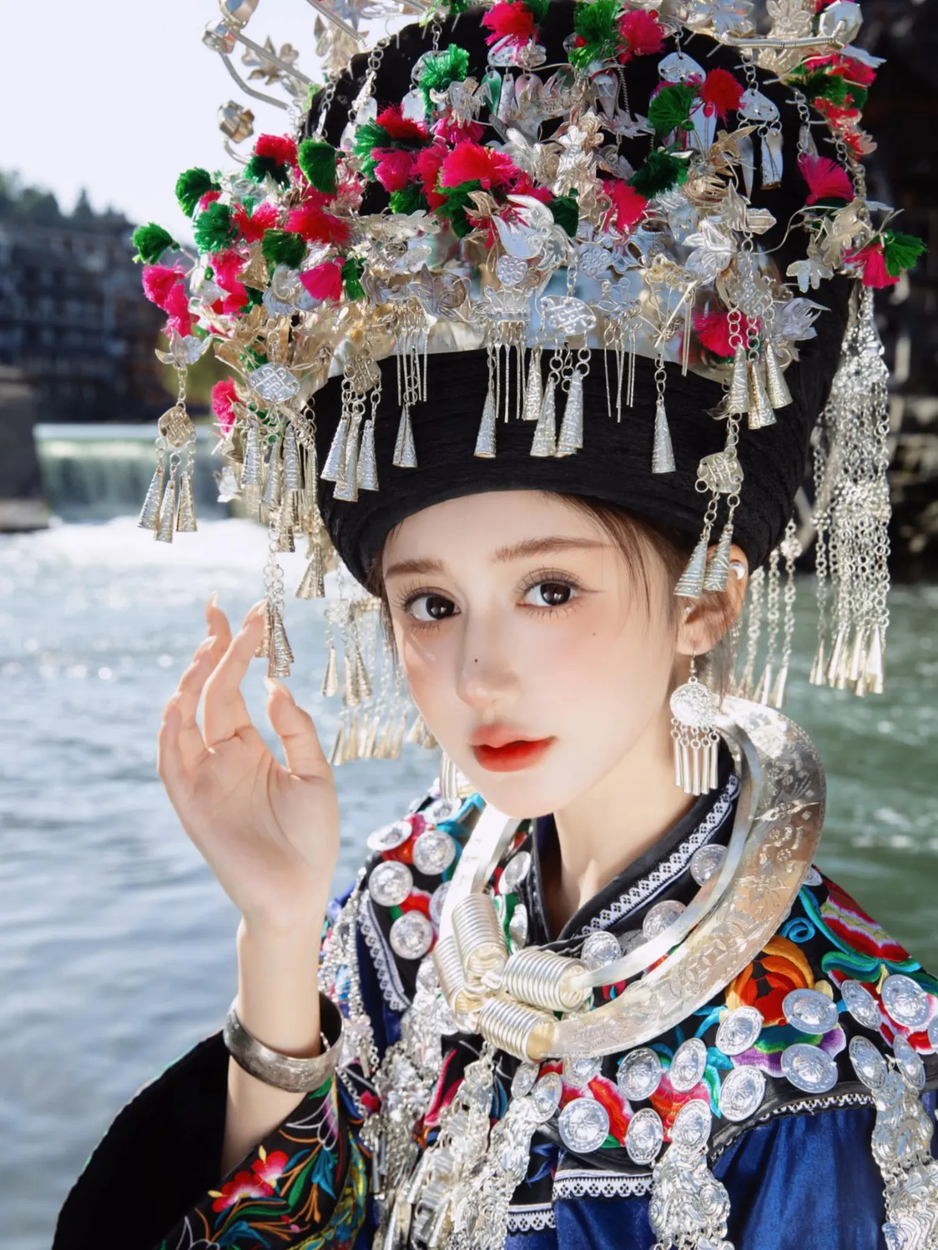 Khám Phá Sắc Màu Trung Hoa : Hà Nội - Nghi Xương - Tam Hiệp - Phượng Hoàng Cổ Trấn - Trương Gia Giới