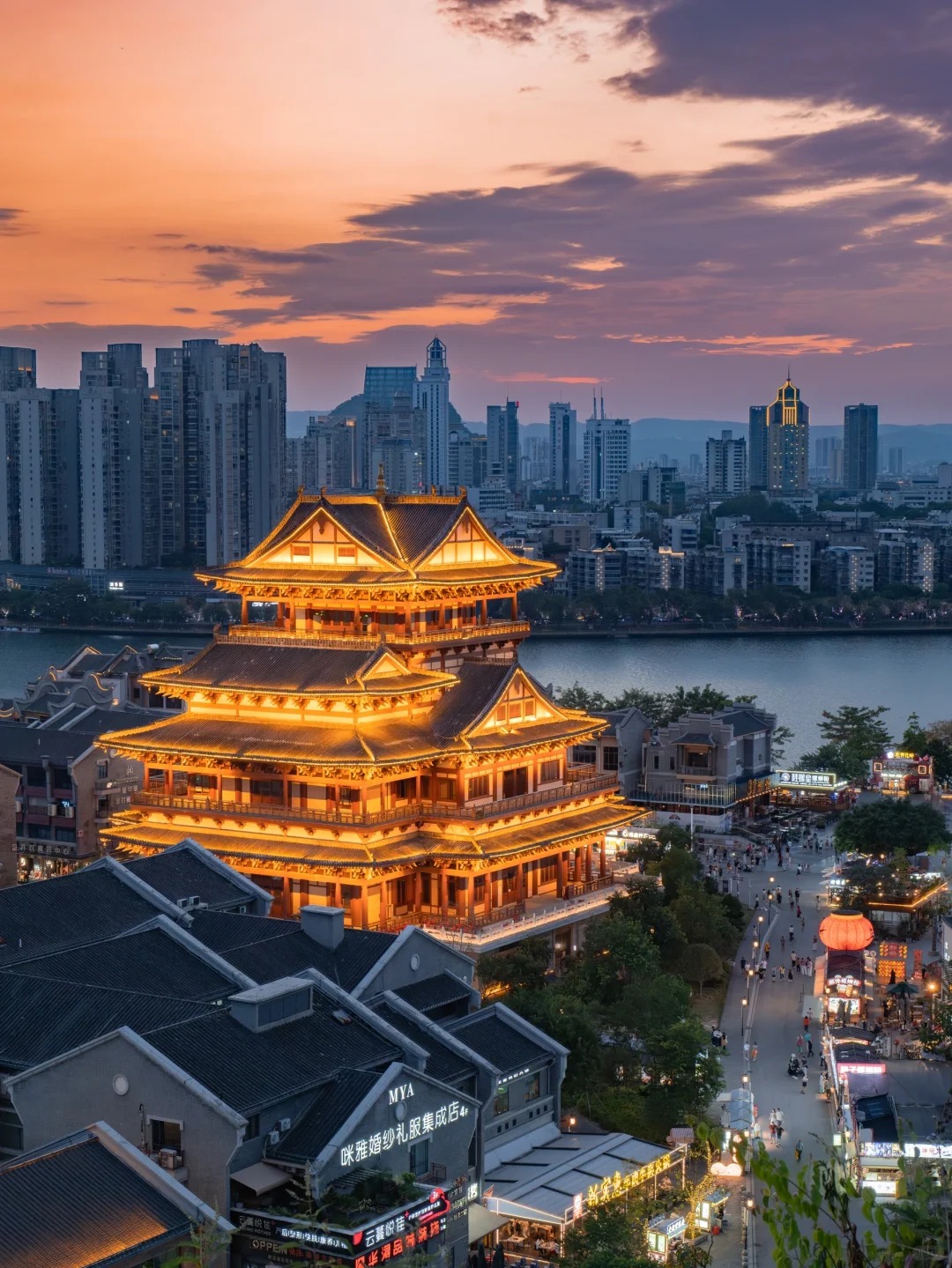 Hành Trình Khám Phá Đất Nước Trung Hoa: Nam Ninh – Liễu Châu – Trương Gia Giới – Thiên Môn Sơn – Phượng Hoàng – Phù Dung Trấn