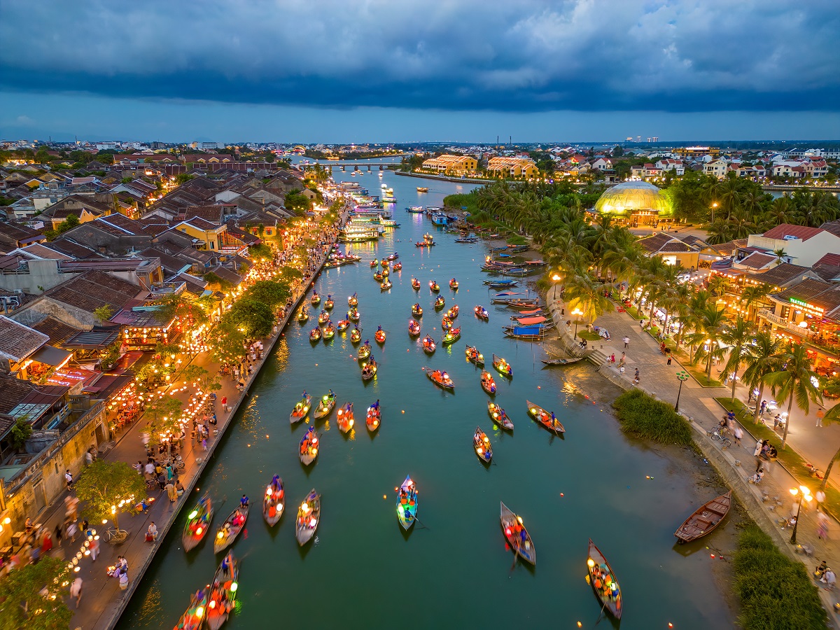 Da Nang – Ba Na Hills – Hoi An – Bay Mau Coconut Forest – Than Tai Mountain