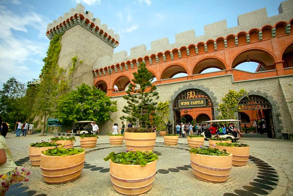 Tour Nha Trang - Mũi Né 5N4Đ: Trải Nghiệm Cáp Treo VinWonders, Khám Phá Hầm Rượu Vang RD Và Chinh Phục Đồi Cát Bay