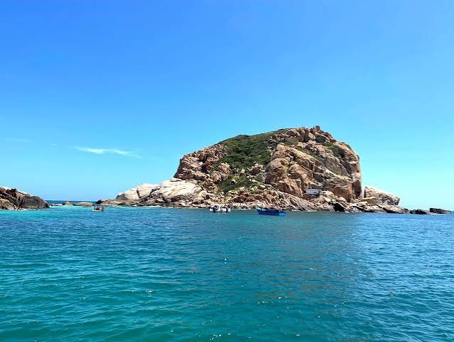 Khám Phá Cao Nguyên Và Biển Đảo 6 Ngày 5 Đêm: Chinh Phục Đèo Vĩnh Hy, Check-in Hang Rái Và Vui Chơi VinWonders Nha Trang