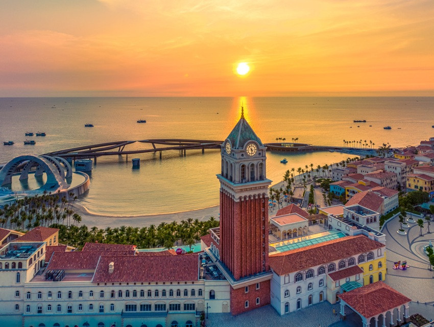 Tour Đảo Ngọc Phú Quốc 4N3Đ: Vui Chơi "Thành Phố Không Ngủ" Grand World, Tắm Biển Bãi Sao Và Trải Nghiệm Câu Cá, Lặn Ngắm San Hô Quần Đảo An Thới
